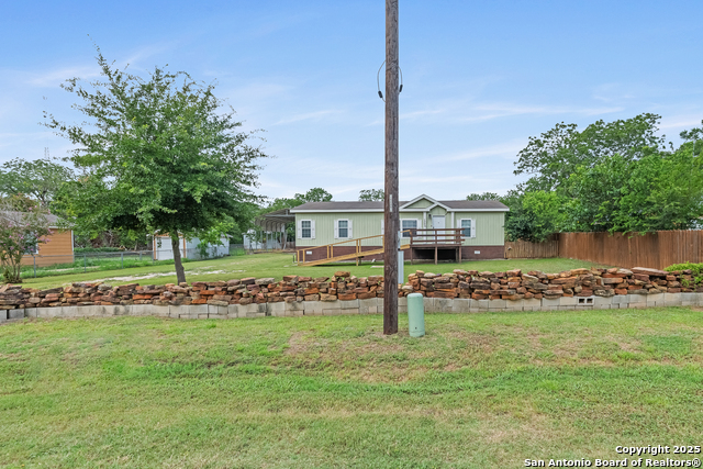 1305 5th, Floresville, Texas image 25