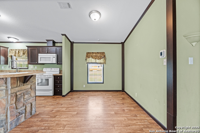1305 5th, Floresville, Texas image 26