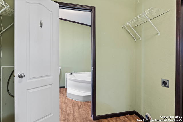 1305 5th, Floresville, Texas image 6