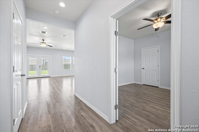 8524 Ventura Boulevard, Selma, Texas image 3
