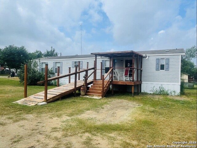102 FOURTH ST & 20010 Fm 471 S, Natalia, Texas image 2