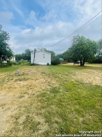 102 FOURTH ST & 20010 Fm 471 S, Natalia, Texas image 4
