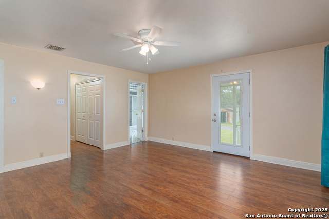 2981 Vivroux Ranch Road, Seguin, Texas image 21