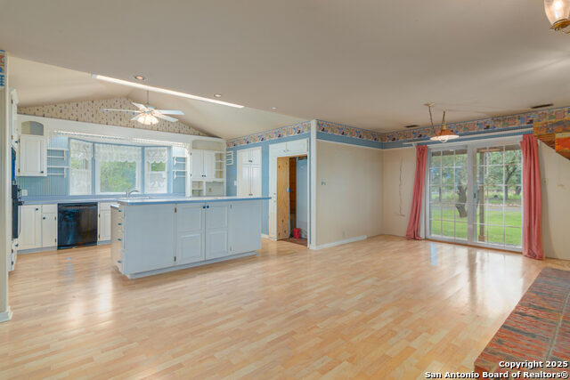 2981 Vivroux Ranch Road, Seguin, Texas image 29