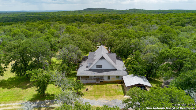 2981 Vivroux Ranch Road, Seguin, Texas image 48