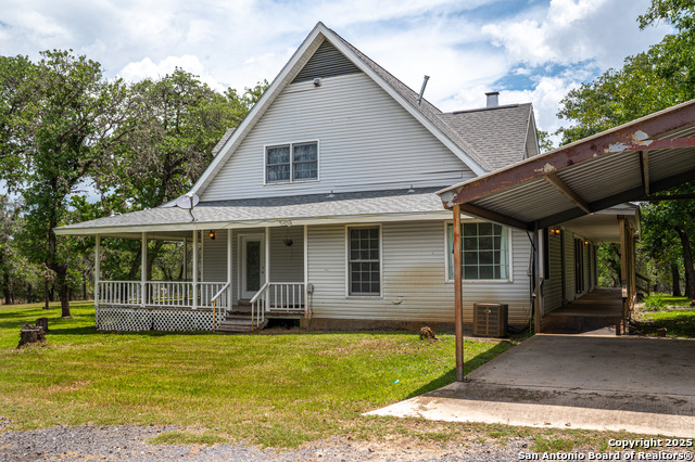2981 Vivroux Ranch Road, Seguin, Texas image 9