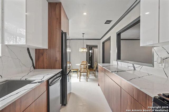 1003 Fauntleroy Trail, Austin, Texas image 3