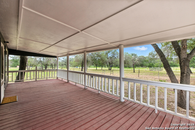 125 County Road 6814, Natalia, Texas image 10