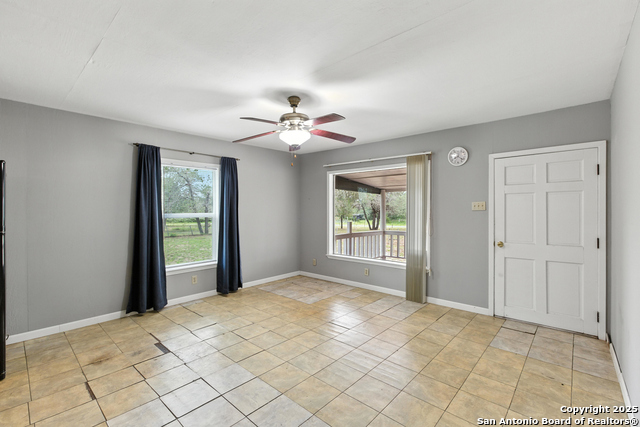 125 County Road 6814, Natalia, Texas image 11