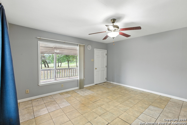 125 County Road 6814, Natalia, Texas image 12