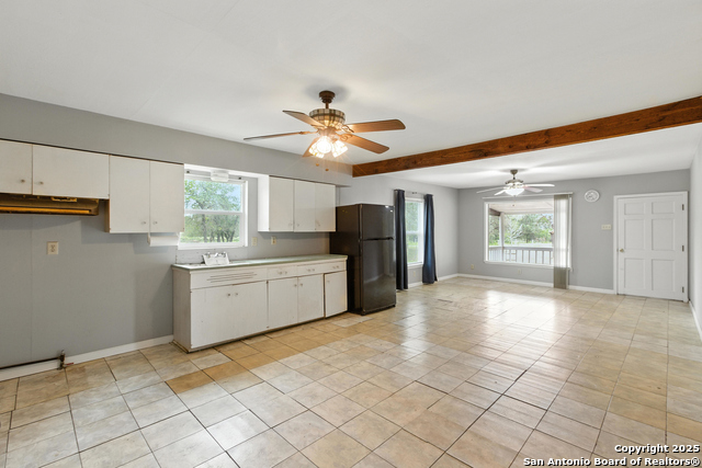 125 County Road 6814, Natalia, Texas image 15