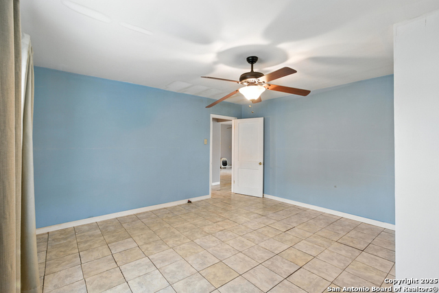 125 County Road 6814, Natalia, Texas image 17