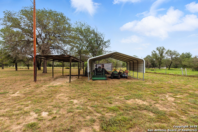 125 County Road 6814, Natalia, Texas image 7