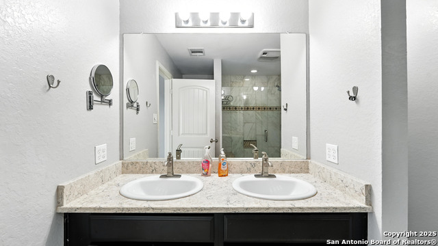 912 Bexley, Seguin, Texas image 22