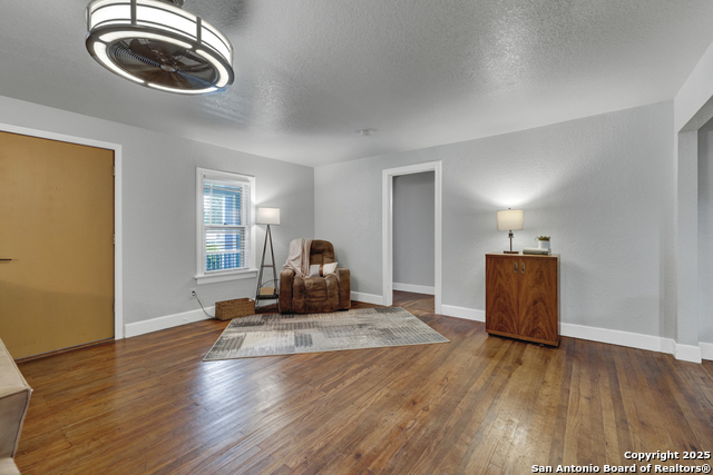 238 Short Avenue, Seguin, Texas image 8