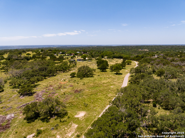 190 Jones, Kerrville, Texas image 2