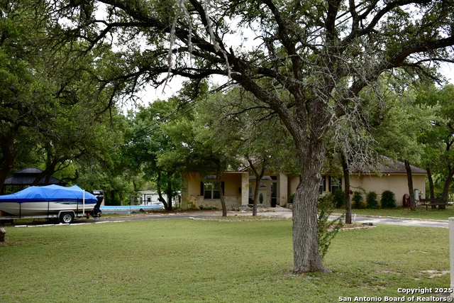 101 Hillside, Spring Branch, Texas image 3