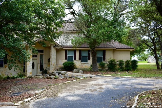 101 Hillside, Spring Branch, Texas image 8