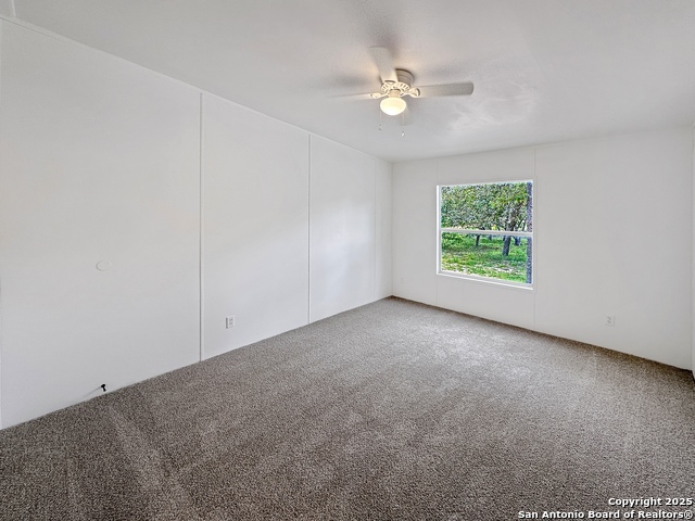 115 Dinks, Seguin, Texas image 14