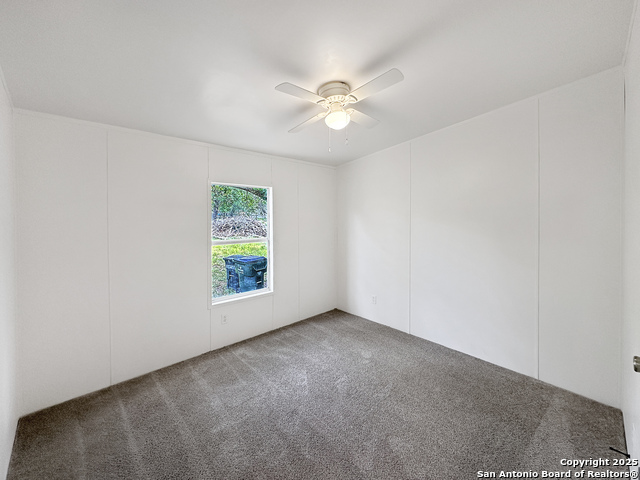 115 Dinks, Seguin, Texas image 17