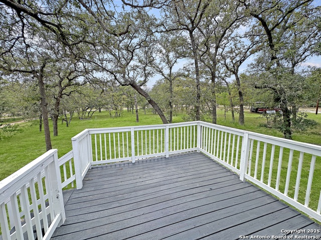 115 Dinks, Seguin, Texas image 2