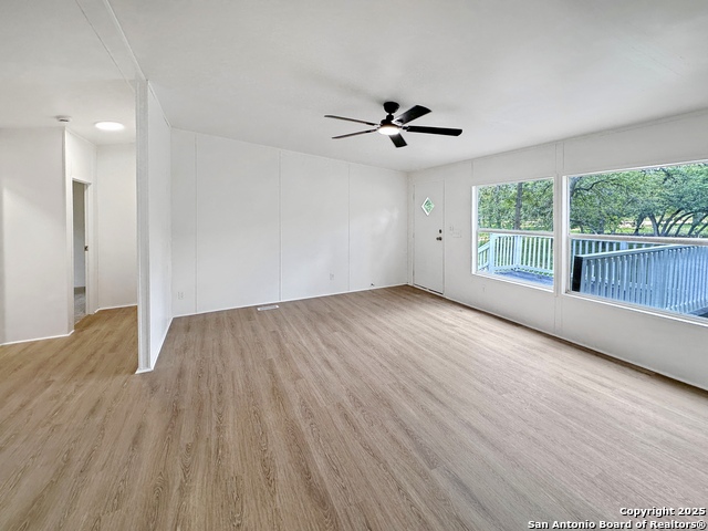 115 Dinks, Seguin, Texas image 8