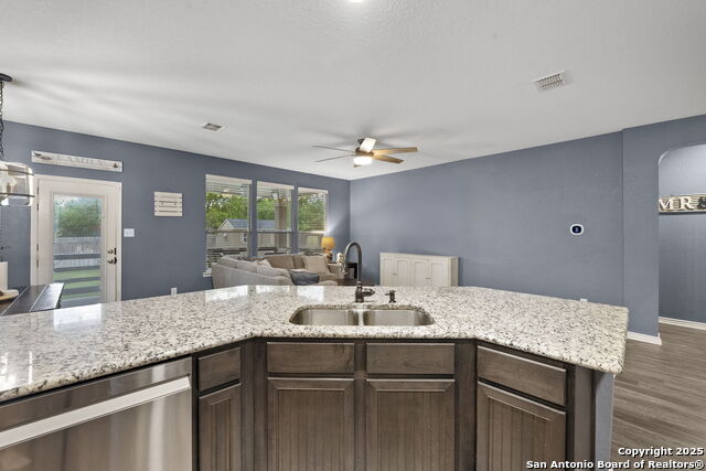 412 Landmark Oak, Cibolo, Texas image 12