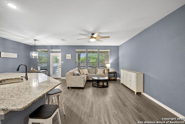 412 Landmark Oak, Cibolo, Texas image 15