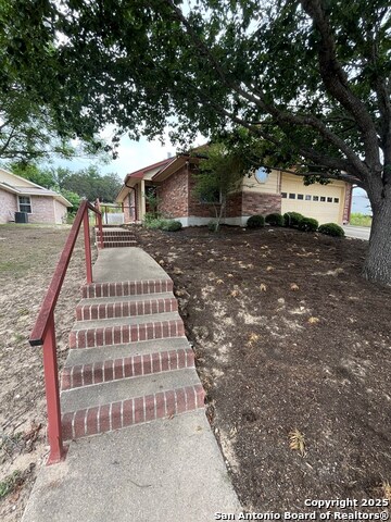 458 Vicksburg Ave, Kerrville, Texas image 5