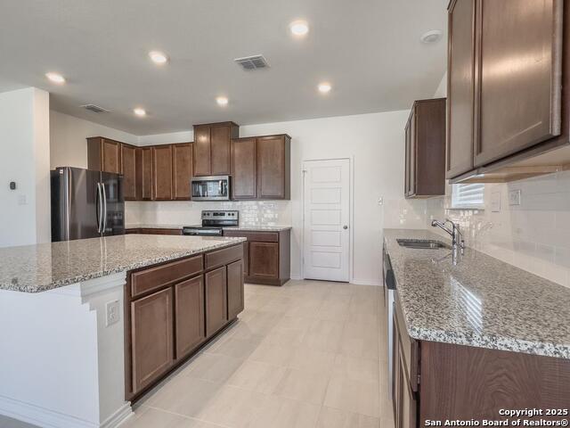 440 Sunrise Park, Seguin, Texas image 12