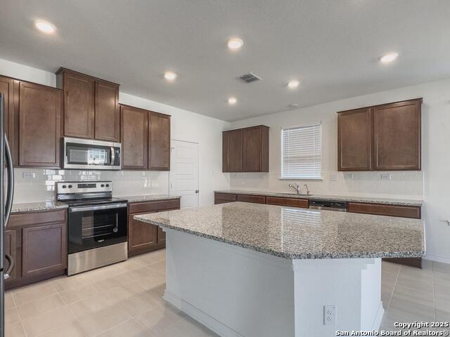 440 Sunrise Park, Seguin, Texas image 13
