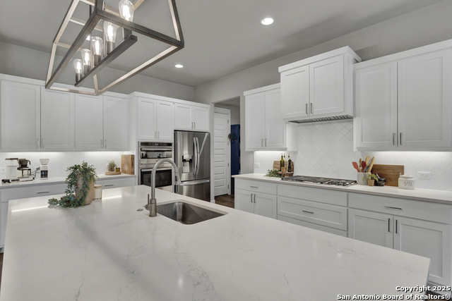 1235 Smoky Loop, New Braunfels, Texas image 35
