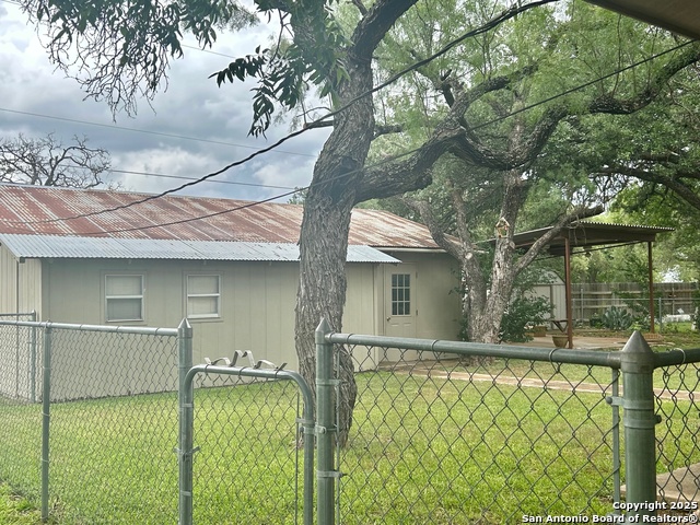 204 Skylark Dr., Fredericksburg, Texas image 3