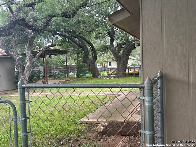 204 Skylark Dr., Fredericksburg, Texas image 4