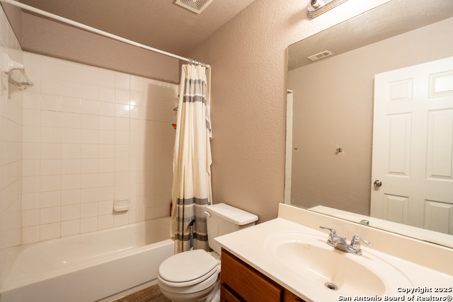 519 Donalan, Converse, Texas image 14
