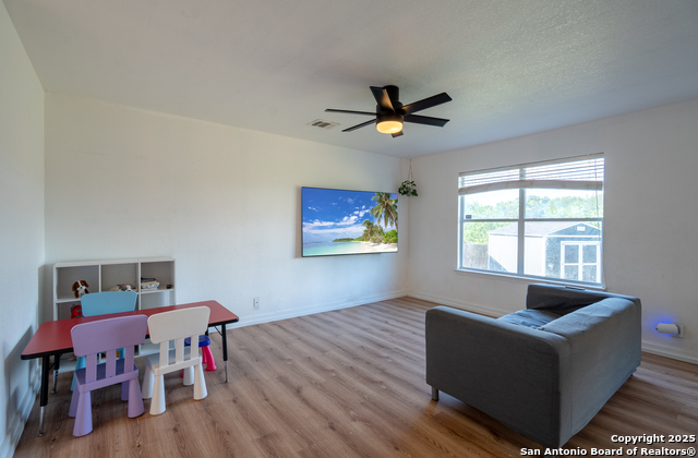 519 Donalan, Converse, Texas image 7