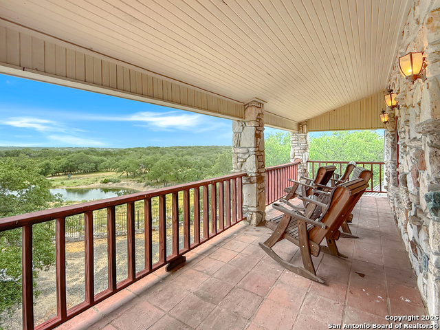 1305 Camino Real, Junction, Texas image 1