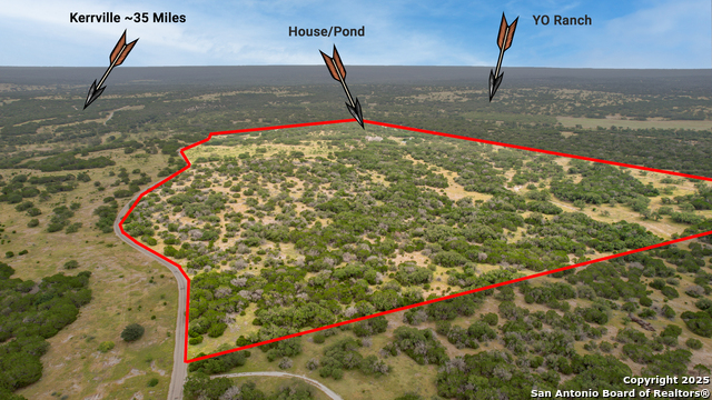 1305 Camino Real, Junction, Texas image 2