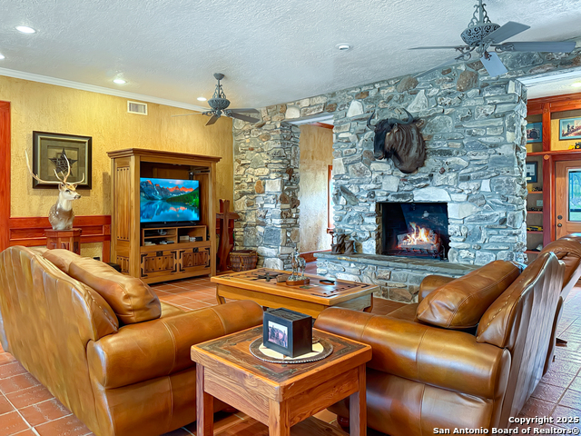 1305 Camino Real, Junction, Texas image 8