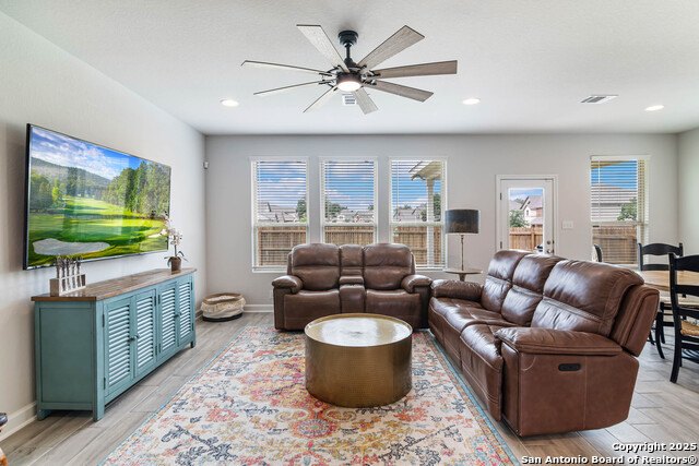 135 Wickersham, Boerne, Texas image 12