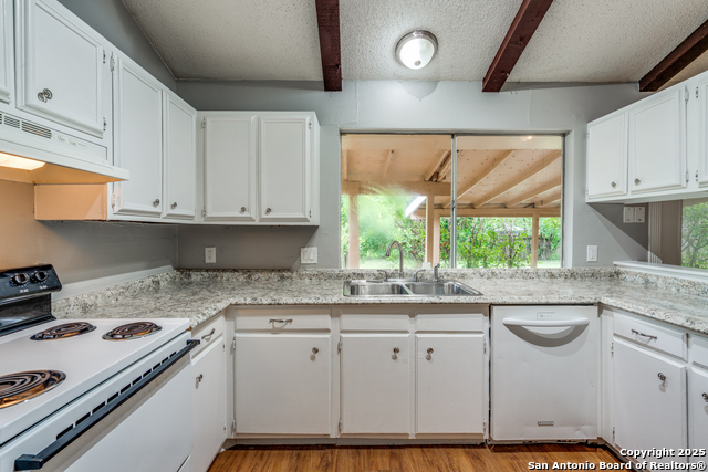 106 Dalewood, Converse, Texas image 11
