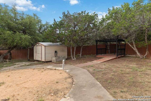 279 Ute, Bandera, Texas image 29