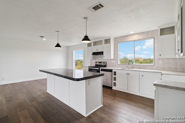 176 County Road 4631, Hondo, Texas image 11