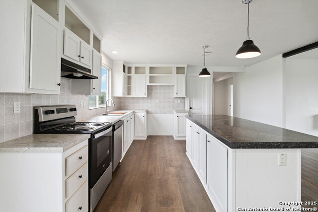 176 County Road 4631, Hondo, Texas image 13