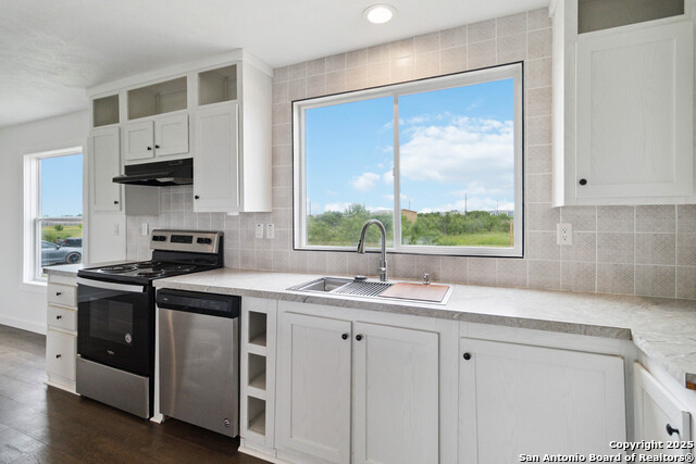176 County Road 4631, Hondo, Texas image 15