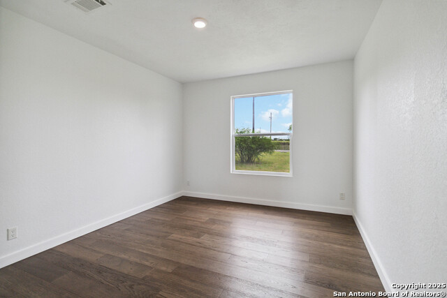 176 County Road 4631, Hondo, Texas image 24