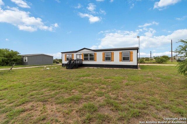 176 County Road 4631, Hondo, Texas image 3