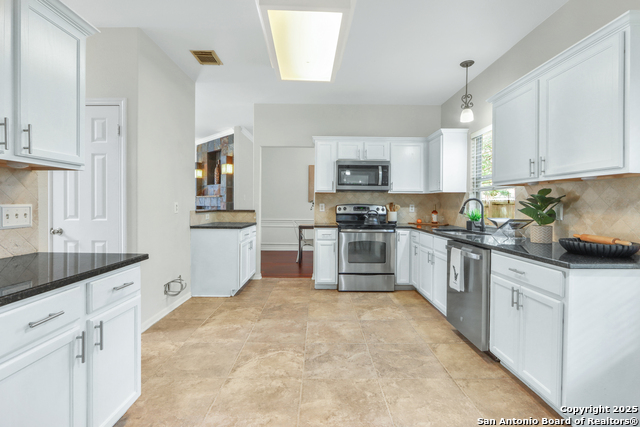 1077 River Rock, New Braunfels, Texas image 10