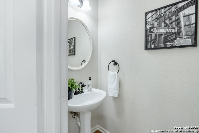 1077 River Rock, New Braunfels, Texas image 14