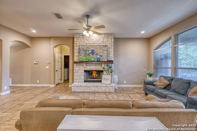2500 Garner Field Rd, Uvalde, Texas image 6